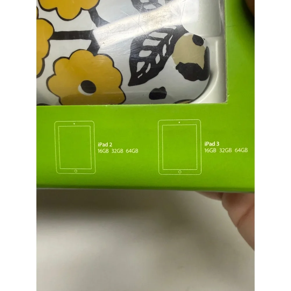Vera Bradley Go Wild Floral Leopard Snap On Case iPad 2 iPad 3 Yellow Grey NIB